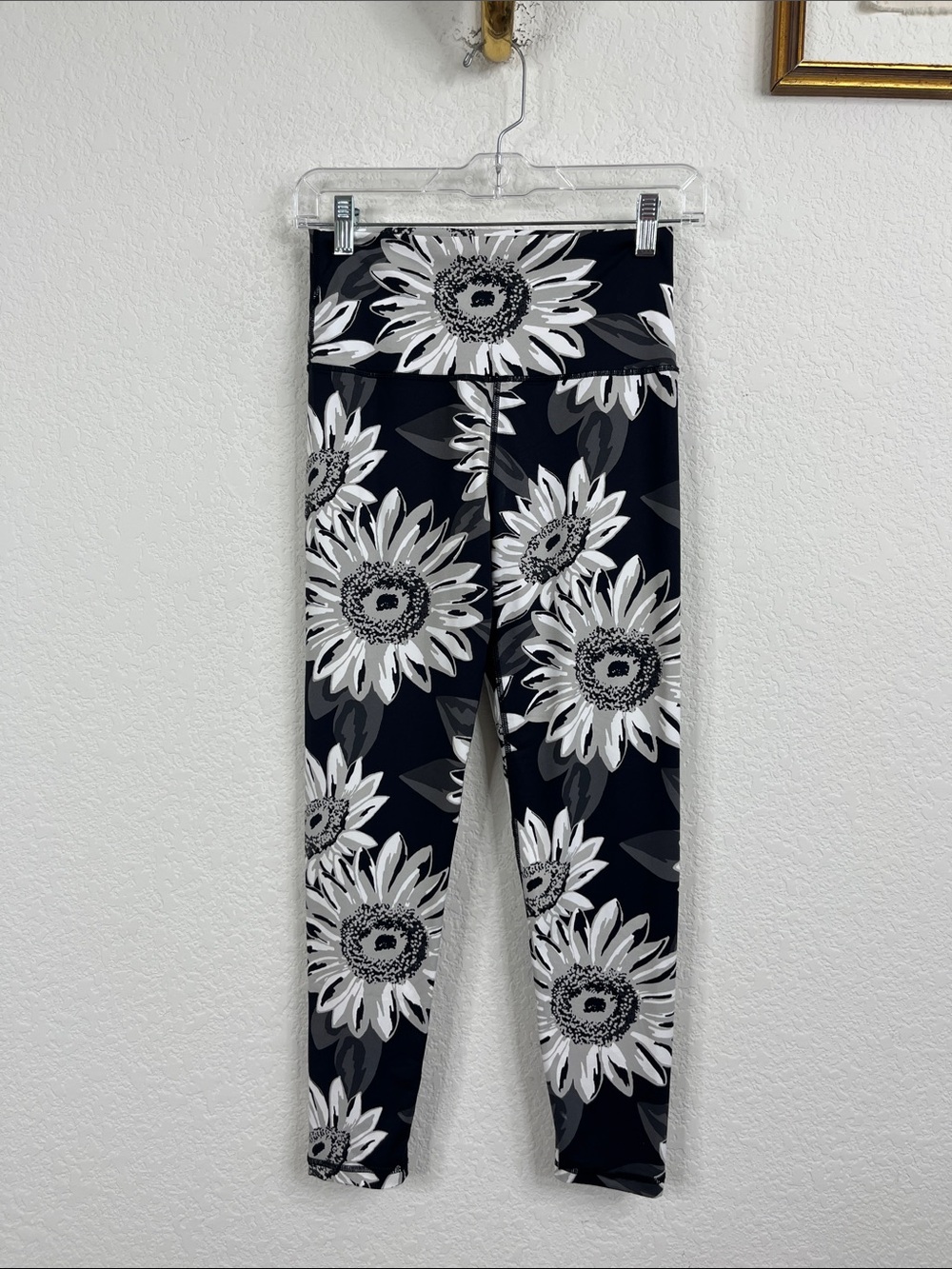 aerie Chill Play Move floral Sunflower Leggings